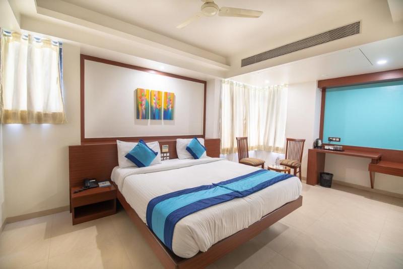Hotel Mint Montvert Baner Pune Dış mekan fotoğraf
