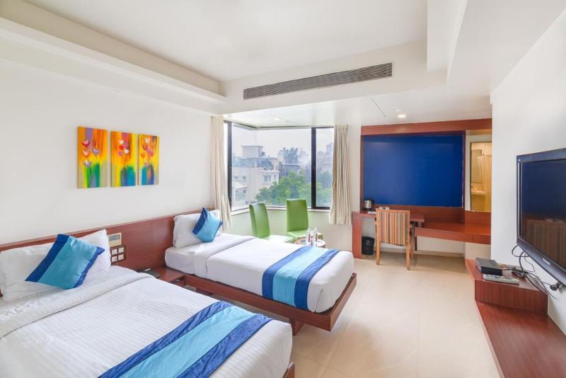 Hotel Mint Montvert Baner Pune Dış mekan fotoğraf