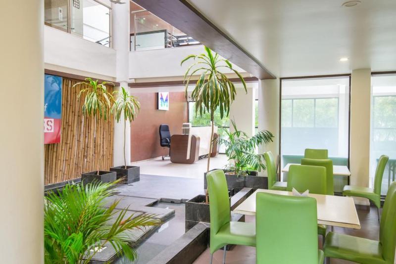 Hotel Mint Montvert Baner Pune Dış mekan fotoğraf