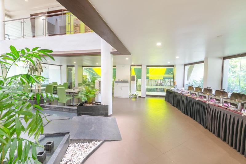 Hotel Mint Montvert Baner Pune Dış mekan fotoğraf