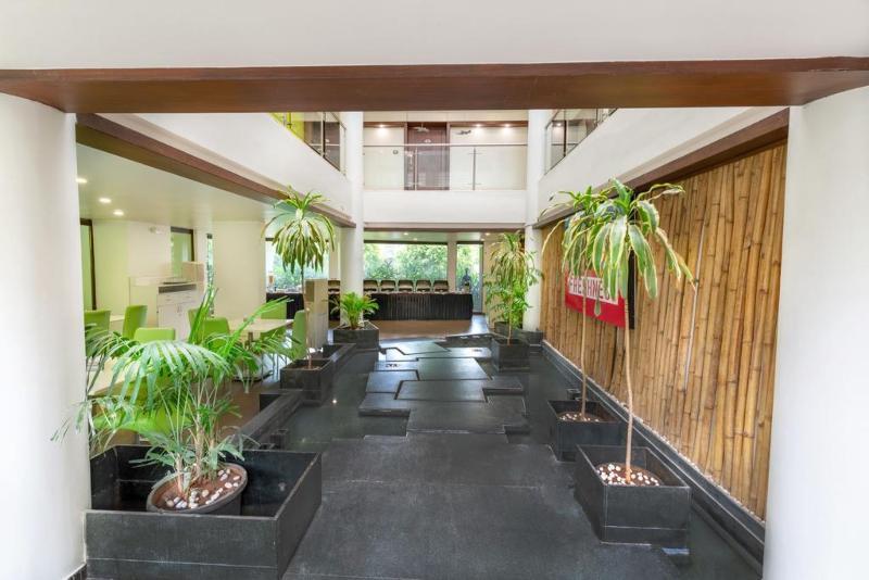 Hotel Mint Montvert Baner Pune Dış mekan fotoğraf