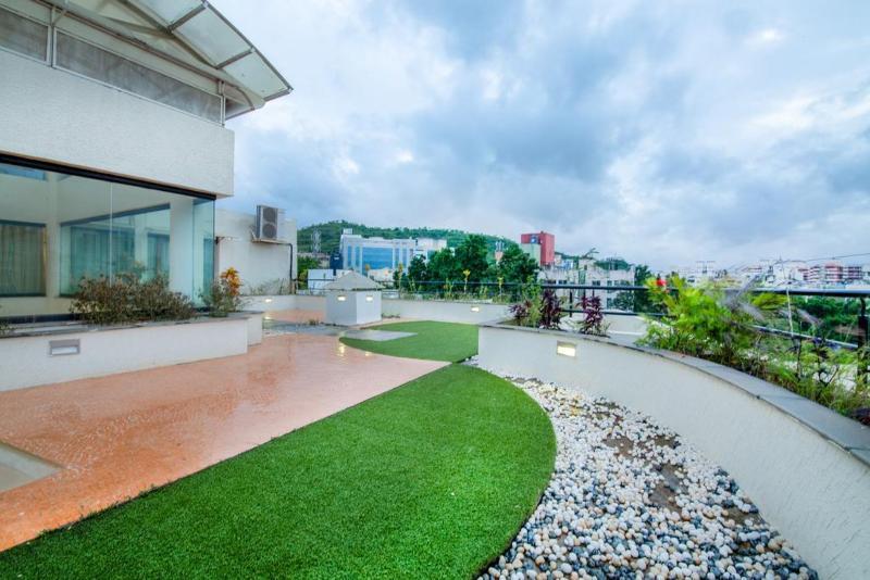 Hotel Mint Montvert Baner Pune Dış mekan fotoğraf